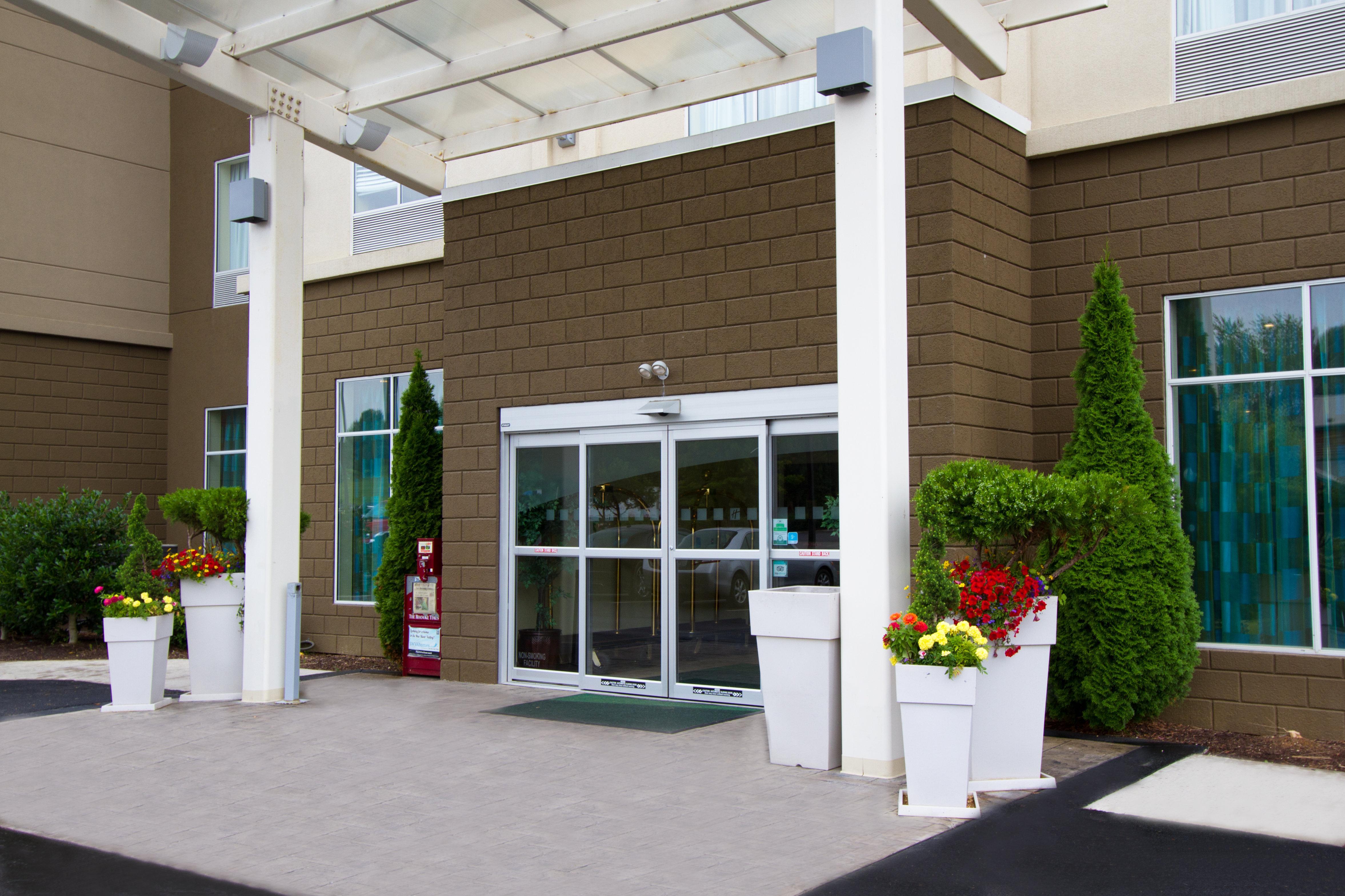 Holiday Inn Christiansburg Blacksburg By Ihg Extérieur photo